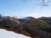 Salita con amici in Resegone ancora con molta neve il 4 aprile 09...splendidi panorami dalla vetta  - FOTOGALLERY